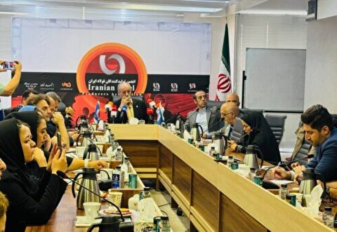 رواج کارت‌های بازرگانی یک بار مصرف در صادرات فولاد/ اوضاع صنعت بحرانی است/ ۵.۵ میلیارد دلار ارزش کالای از دست رفته صنعت فولاد در سال گذشته