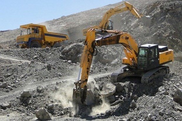 محرومیت و تخریب؛ سهم «دندی» از ثروت معدن سرب و روی انگوران
