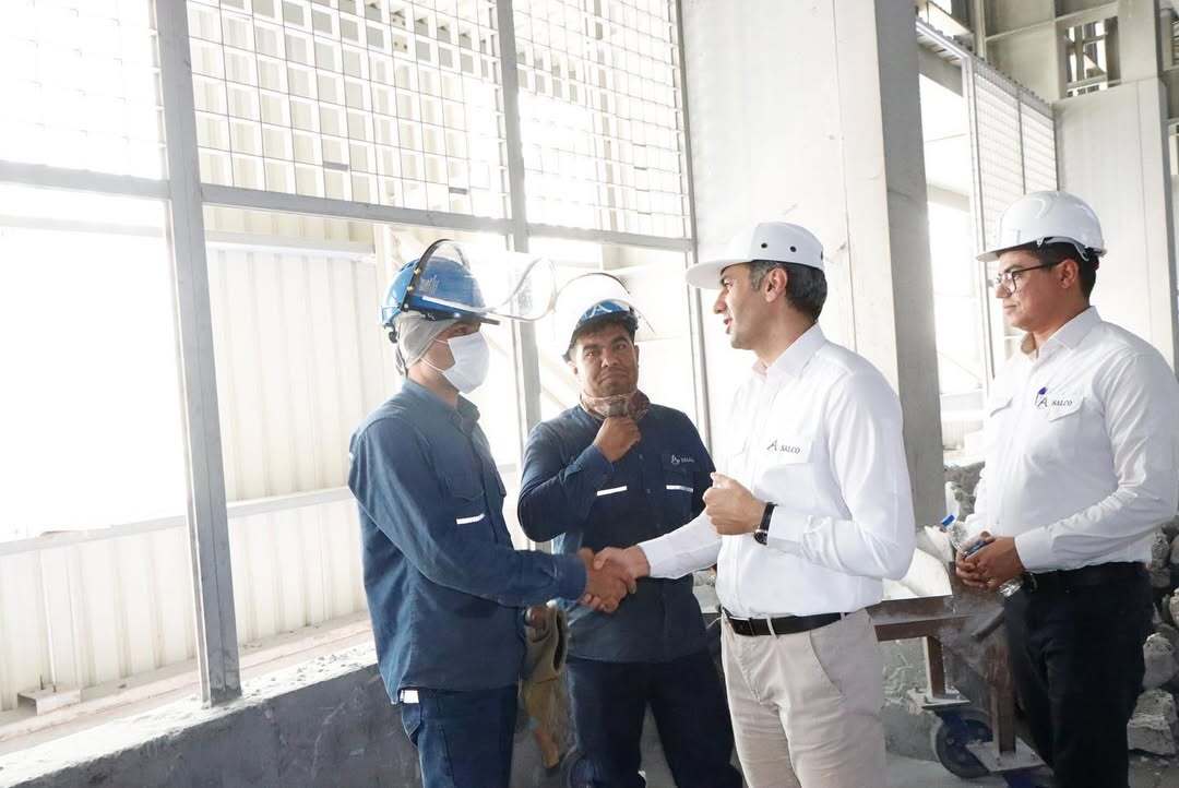 بازدید میدانی مهندس زحمتکش از واحد‌های مختلف کارخانه مجتمع آلومینیوم جنوب در قالب بازدید‌های دوره‌ای