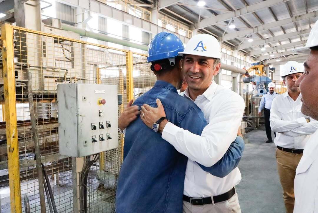 بازدید میدانی مهندس زحمتکش از واحد‌های مختلف کارخانه مجتمع آلومینیوم جنوب در قالب بازدید‌های دوره‌ای