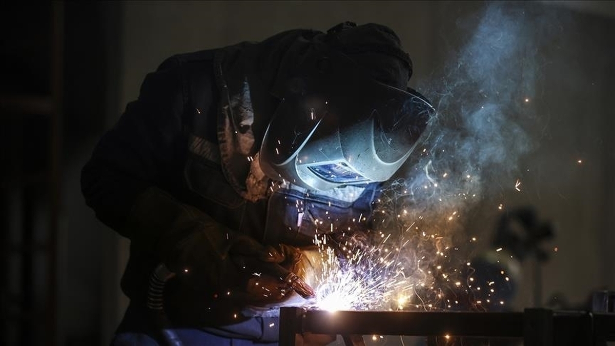 کاهش فعالیت تولیدی چین برای سومین ماه متوالی