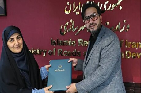 وزارت راه نیاز به مشاور فرهنگی از قبیل حامد شاکرنژاد دارد؟