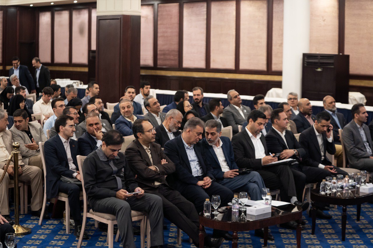 تقسیم سود ۱۷ تومانی به تصویب سهام‌داران رسید/ پیشرفت قابل قبول پروژه‌های پیشران «ومعادن»