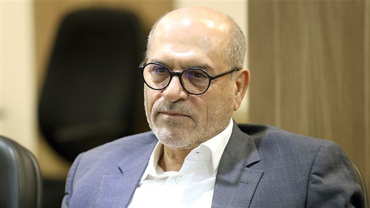 نجفی عرب: دولتمردان در شیوه حکمرانی و در نظام حکمرانی اقتصادی کشور تجدیدنظر کنند