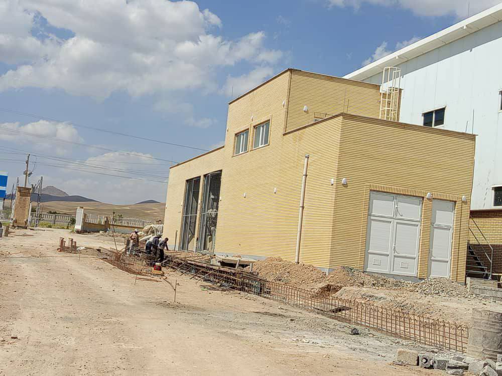 پیشرفت ۷۵ درصدی طرح تولید کاغذ از سنگ الیگودرز