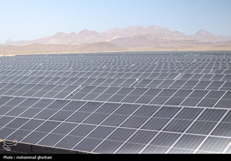 آغاز عملیات اجرایی احداث نیروگاه خورشیدی ۱۵ مگاواتی در استان تهران