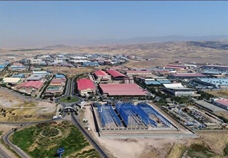 جهش اقتصادی در صنایع کوچک ۳ همت نیاز دارد