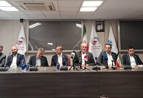 گزارشی از نشست هیات مدیره انجمن تولیدکنندگان فولاد ایران با اصحاب رسانه