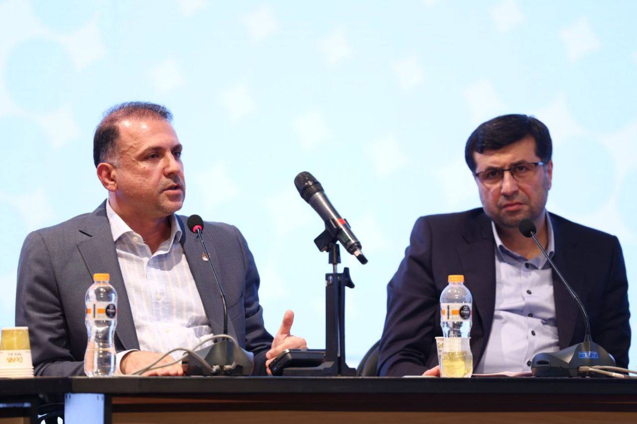 میزگرد «فرصت‌ها و تهدید‌های معدن و صنایع معدنی» در برج میلاد برگزار شد