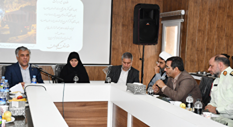 حضور میدانی معاون وزیر صمت در طرح تحول زمین‌شناسی و اکتشاف ذخایر معدنی در پهنه نایین؛ تأکید بر نقش دانشگاه‌ها و فناوری هوش مصنوعی