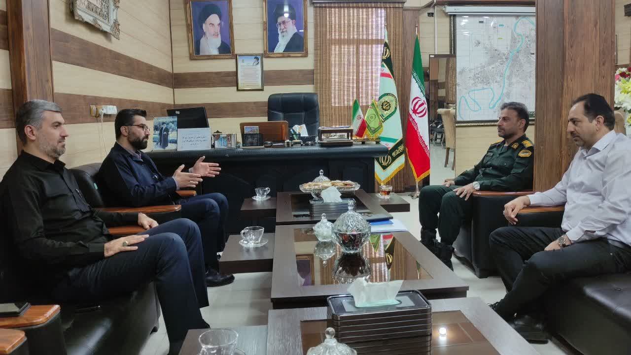 معاون منابع انسانی و امور اجتماعی شرکت فولاد خوزستان با فرمانده انتظامی شهرستان اهواز دیدار کرد
