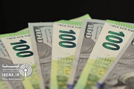 قیمت دلار و یورو در مرکز مبادله ایران؛ دوشنبه ۰۶ مرداد