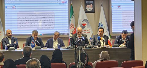 کاهش ۵ درصدی تولید و ۱۴ درصدی صادرات فولاد/ صنعت فولاد نه تنها یارانه دریافت نمی‌کند، بلکه هزینه گاز آن نیز سه برابر متوسط منطقه است/ چشم‌انداز گاز بسیار بدتر از چشم‌انداز برق است