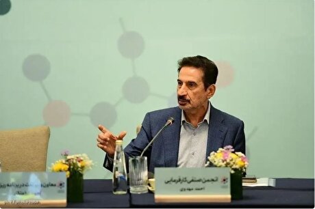 مشکلات گمرکی پتروشیمی‌ها بزودی رفع می‌شود