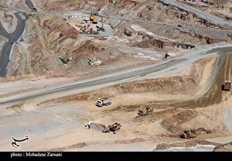 تشکیل شرکت تجمیعی مس و طلای شمال‌ غرب مغایر قانون است