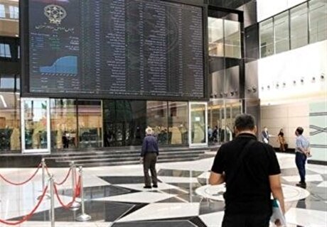 جهش ۱۰۳ هزار واحدی شاخص در آغاز معاملات؛ بازاریک قدم تا کانال ۴.۸ میلیونی