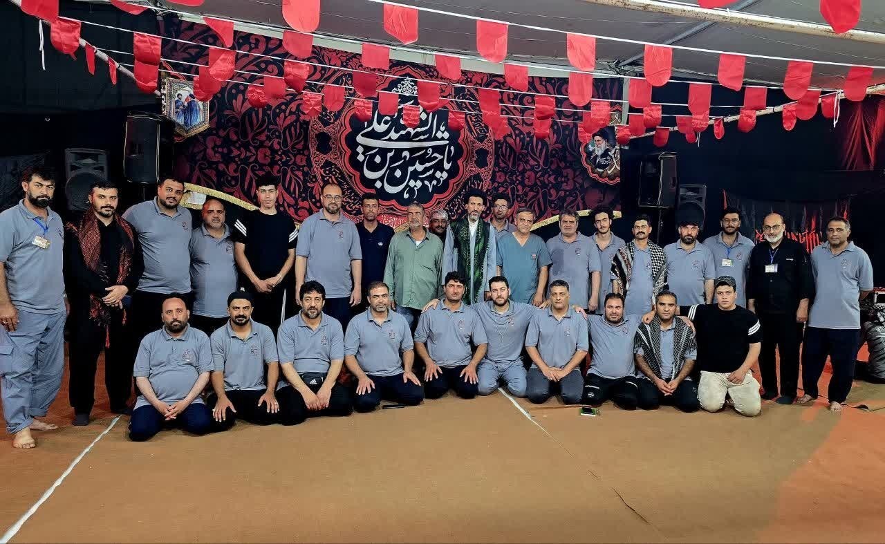 خدمترسانی پرسنل شرکت آهن و فولاد ارفع در کربلای معلی خدمترسانی پرسنل شرکت آهن و فولاد ارفع در کربلای معلی