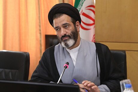 دولت واگذاری خودروسازی‌ها را در اتاق شیشه‌ای انجام دهد