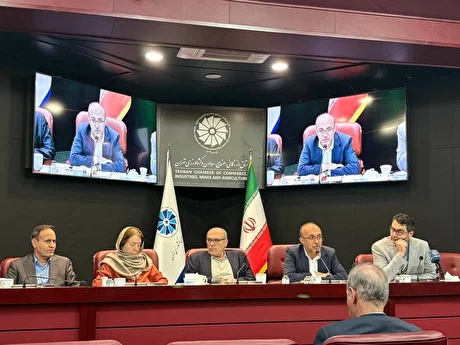 صادرات غیرنفتی به ۱۵ میلیارد دلار رسید/ ترخیص ۲۵ هزار دستگاه خودرو