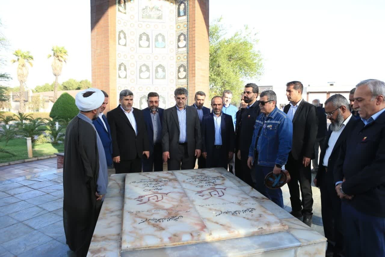 بازدید معاون وزیر دادگستری از شرکت فولاد خوزستان؛ تعامل و همدلی برای عبور از موانع تولید